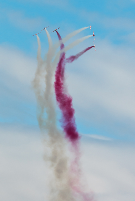 044_Kecskemet_Air Show_Bialo-Czerwone Iskry na TS-11 Iskra.jpg